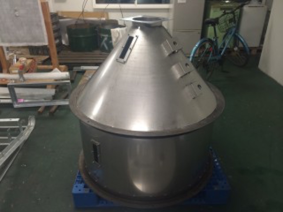 ペレット貯蔵タンクの蓋